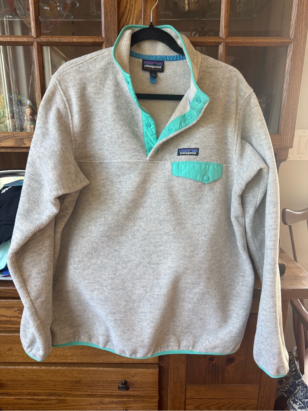 Patagonia Synchilla Fleece Pullover in Heather Gray with Aqua Trim - EUC